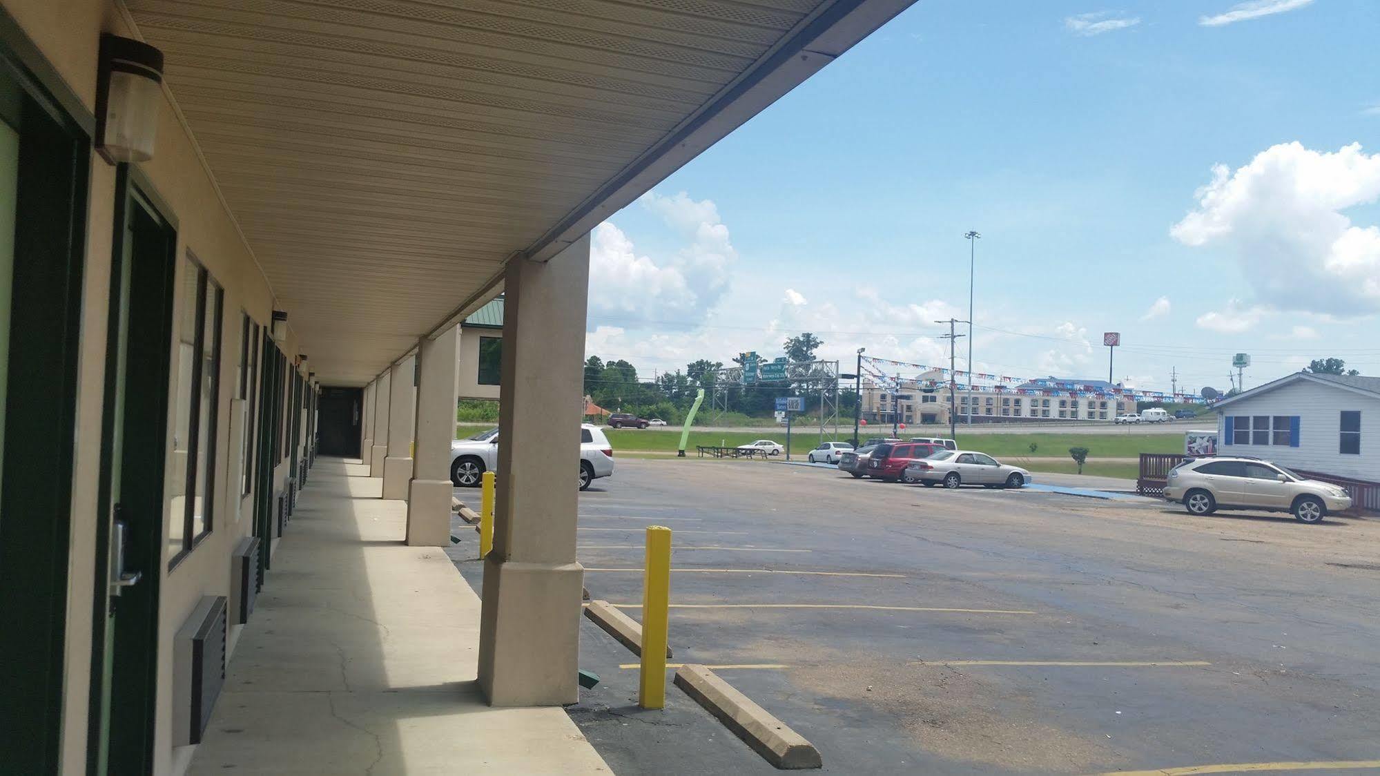 Travel Inn Vicksburg Exterior photo